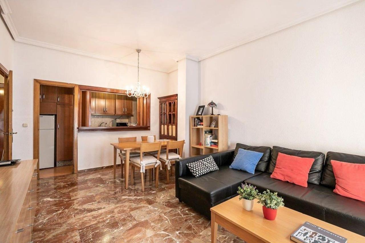 Modern Apartment In The Heart Of Гранада Екстер'єр фото